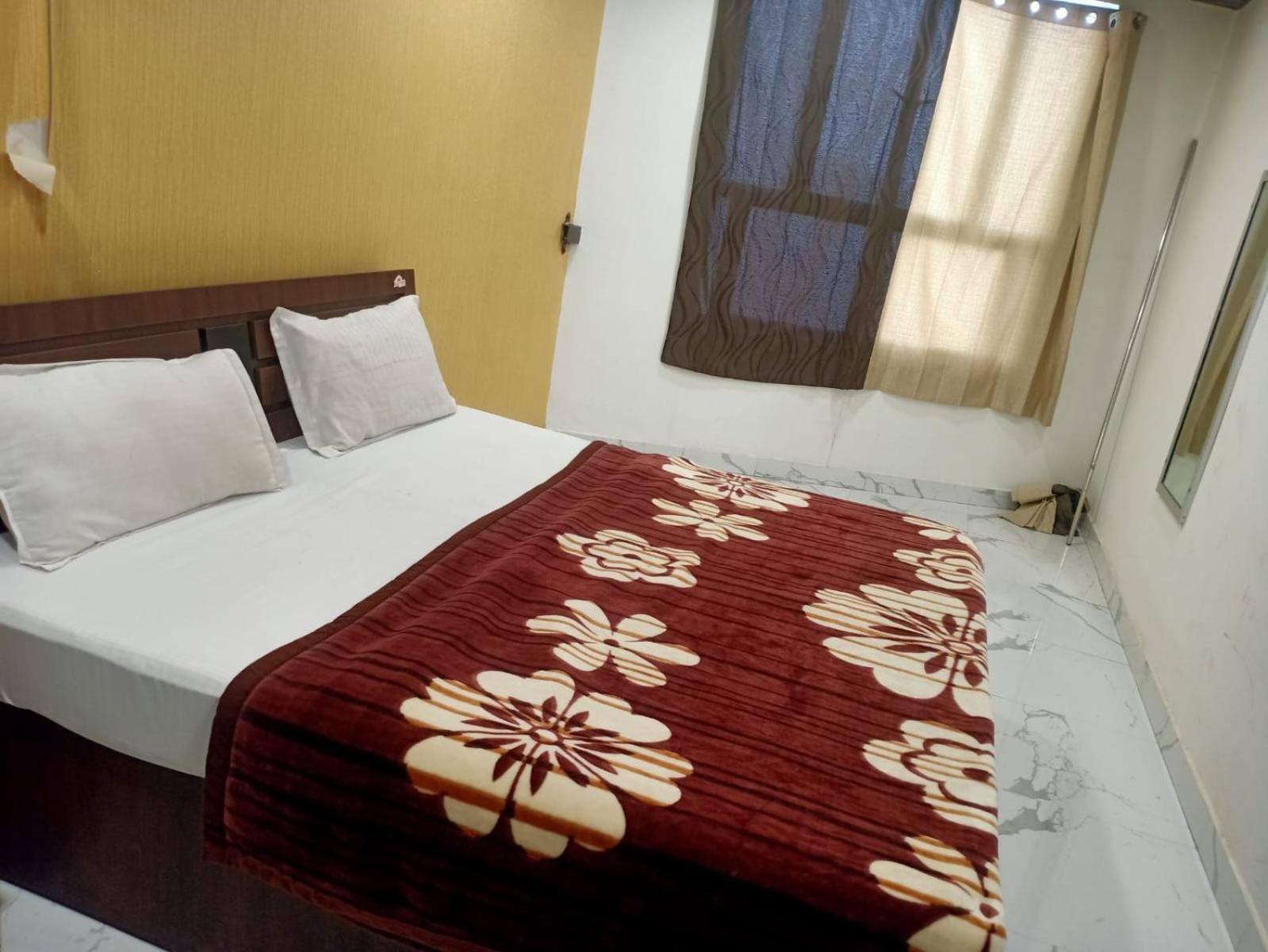 Sapphire Palace 3 Hotel ชัยปุระ ภายนอก รูปภาพ