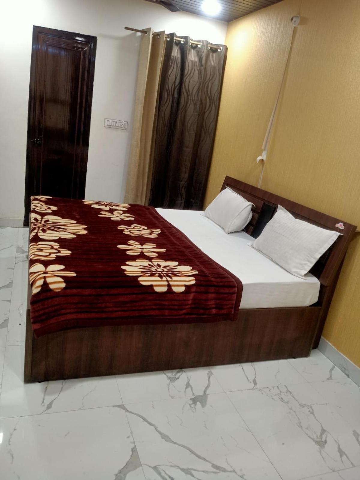 Sapphire Palace 3 Hotel ชัยปุระ ภายนอก รูปภาพ